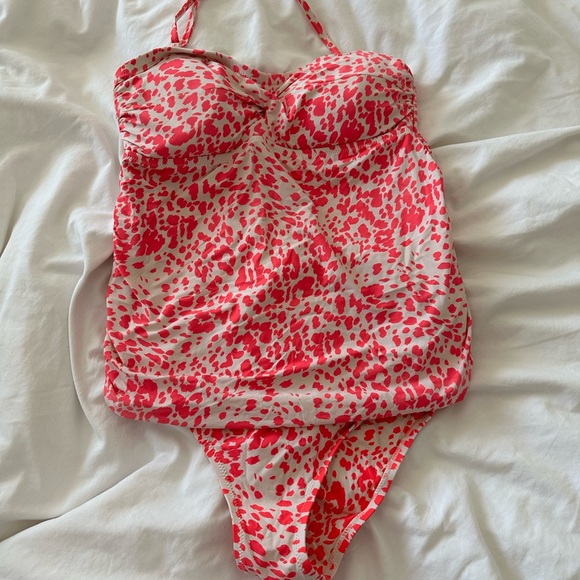 💫 HOST PICK 💫 GAP Maternity Swimsuit - 2 piece full coverage - Picture 1 of 13
